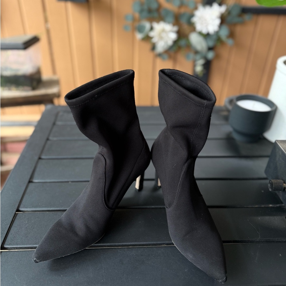 Stuart Weitzman
Rapture Mid Calf Stretch Sock Booties